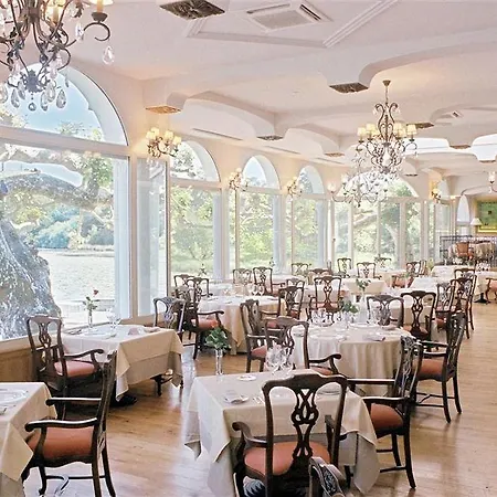 Chateau De Brindos 安格雷