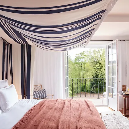 Chateau De Brindos 5*