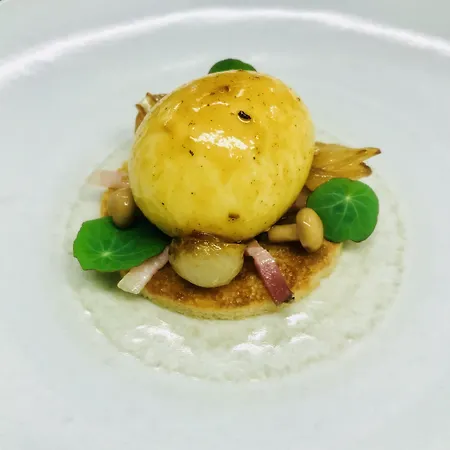 Chateau De Brindos 酒店 5*