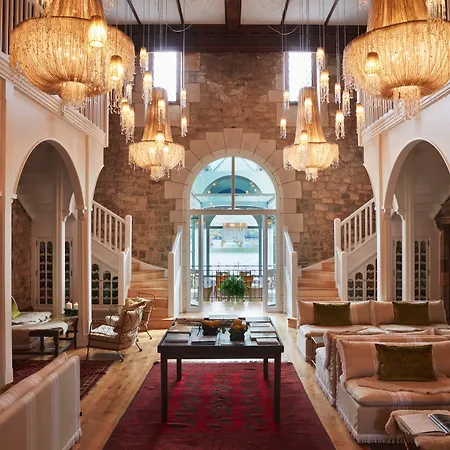 Chateau De Brindos 安格雷