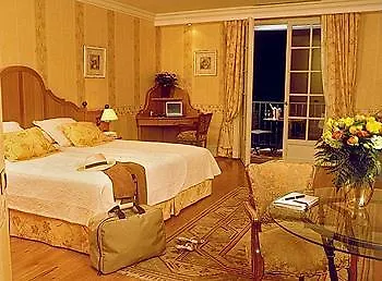 Hotel Chateau De Brindos