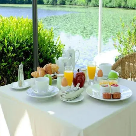Chateau De Brindos 5* Anglet
