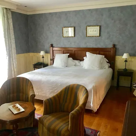 Chateau De Brindos 5*