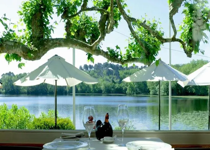 Hotel Chateau De Brindos 5*