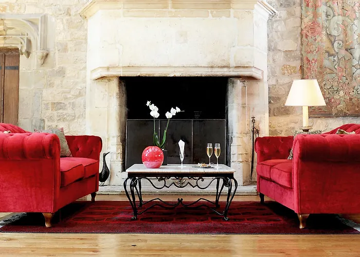 Hotel Chateau De Brindos 5*