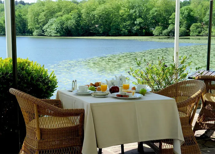 Chateau De Brindos Hotel 5*